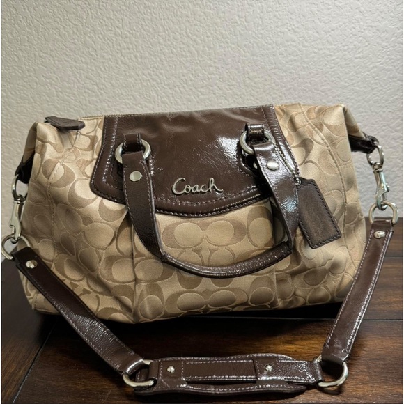 Coach bundle - Picture 3 of 8